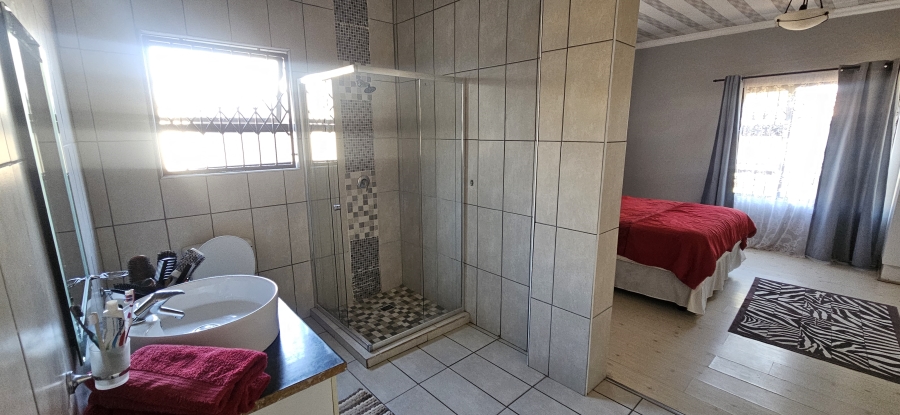 3 Bedroom Property for Sale in Verwoerdpark Northern Cape